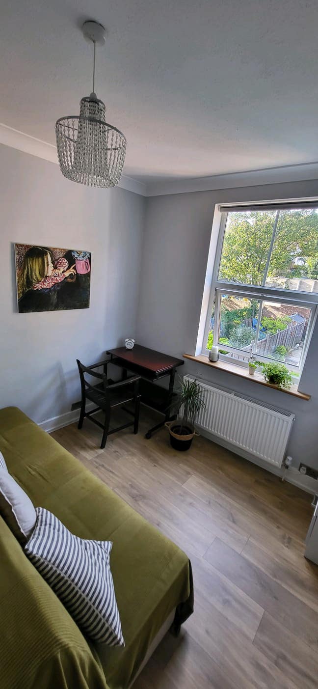 Single room in Luton Main Photo