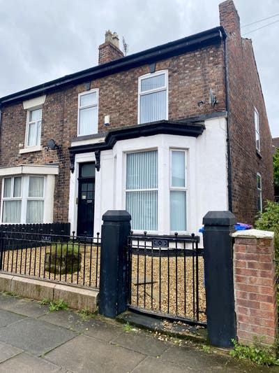 Professional House Close to Hospital & City Centre Main Photo