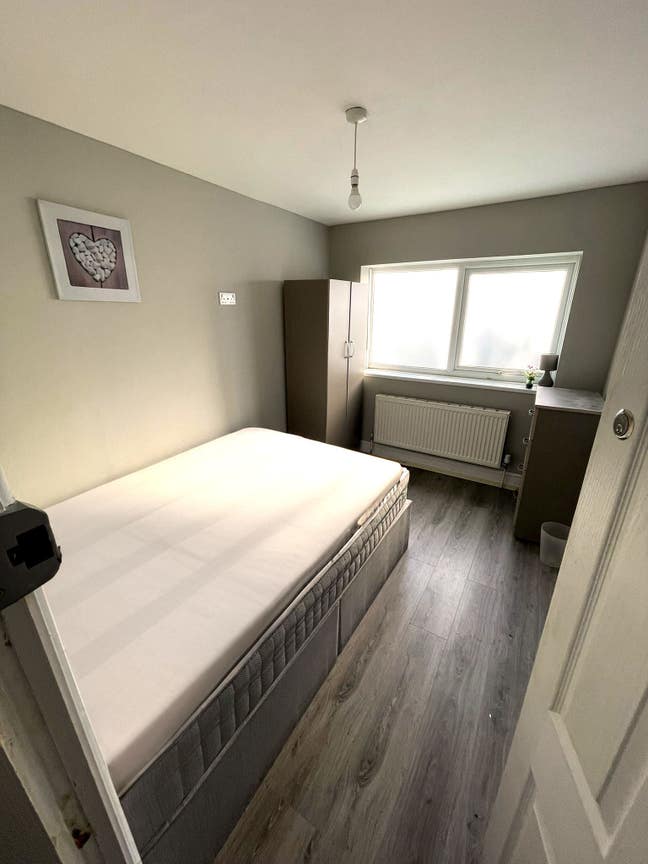  Double room with private bathroom Main Photo