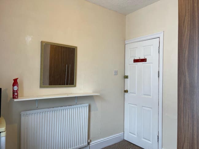 Room to let  Main Photo