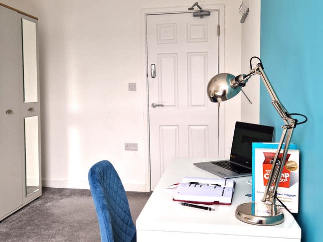 Lovely Double Room Near RD&E Main Photo