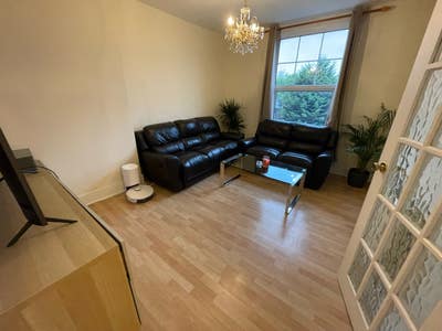 Single Room in Finchley Central Main Photo