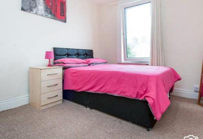  Fantastic Large Double bedroom in Town centre Main Photo