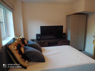 1 Double bedroom furnished  garden room  Main Photo