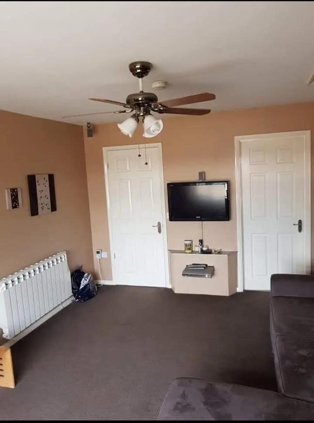 Private annex/Studio with parking Main Photo