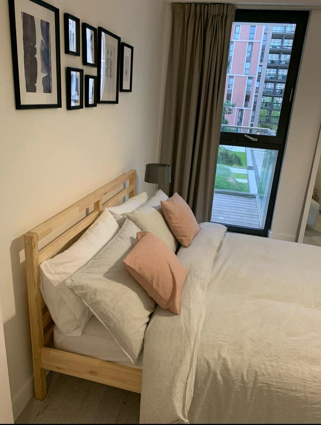 Beautiful 1 Bed Apartment With Balcony Main Photo