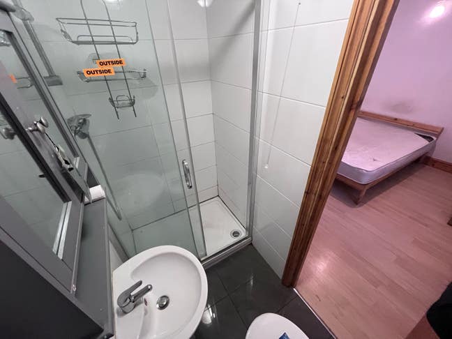 Double Room Ensuite in Walthamstow - AVA 8th DEC  Main Photo