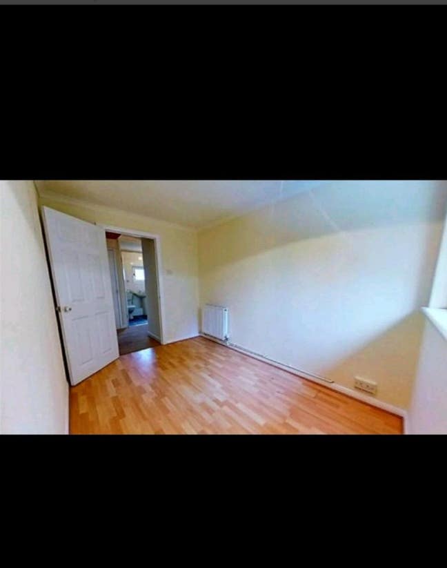 Very good size single room to rent near university  Main Photo