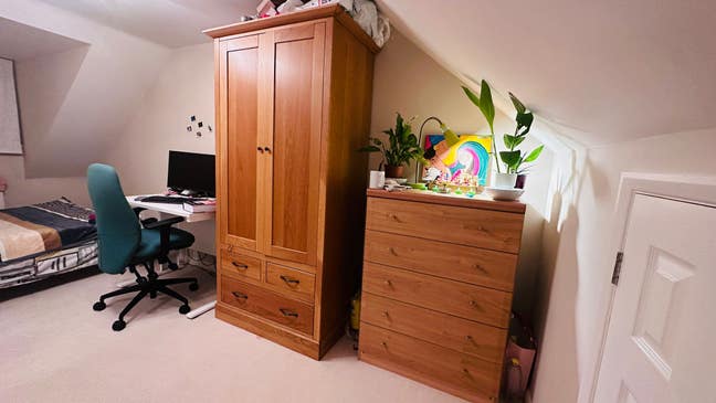 Double room in detached 3 bed house Main Photo