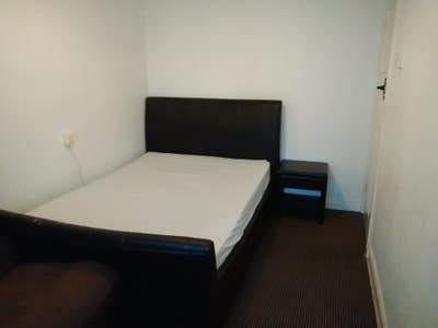 Spare room to rent. All bills included Main Photo
