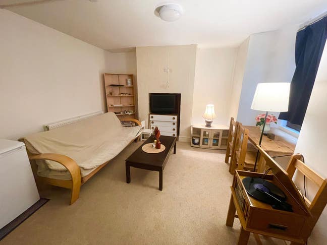 Double rooms in friendly town-centre houseshare Main Photo