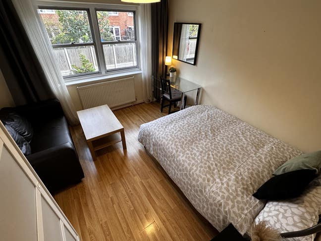 ***All Bills Including*** Main Photo