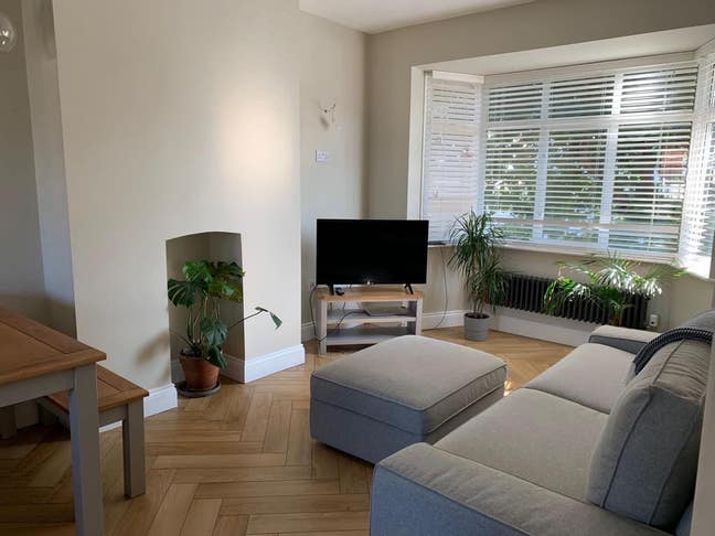 Modern 3 bed flat in Wandsworth Common/Earlsfield Main Photo