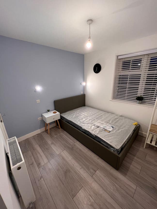 Newly renovated rooms in great location  Main Photo