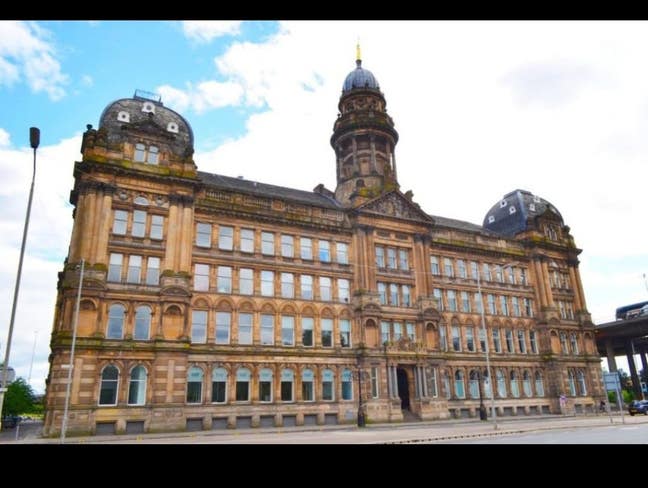 Double Bedroom & own bathroom, most bills included Main Photo