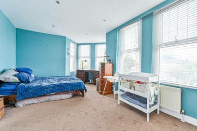 Large Ensuite double - Flat to self most of time Main Photo