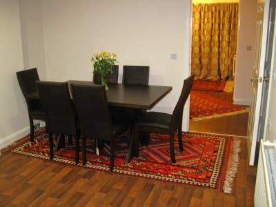 Elegant Double Room in a Quiet Newly Modern House Main Photo