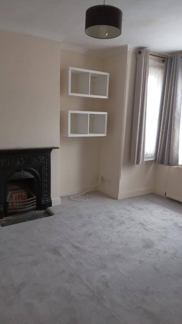 Spacious Flat Available with live out landlord Main Photo