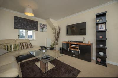 2 Bedroom Flat, Shinfield, RG2 Main Photo