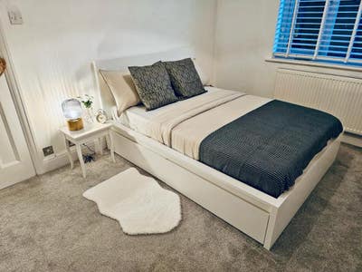 Greatly Refurb Double Room Main Photo