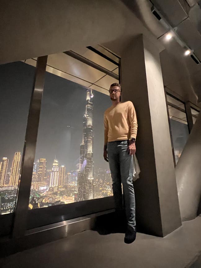 32 year old male looking a place to stay  Main Photo