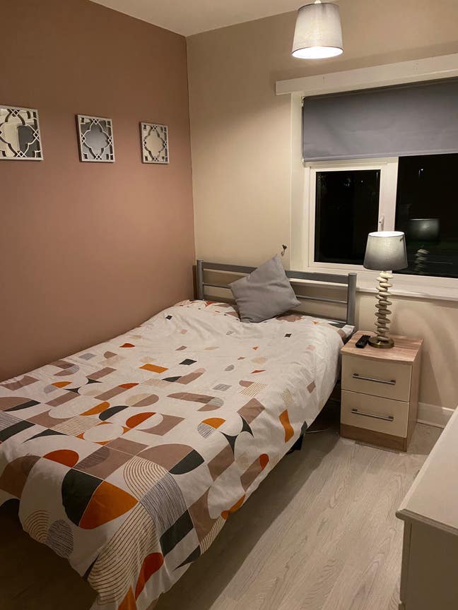 Double room, tea and coffee provided.  Main Photo