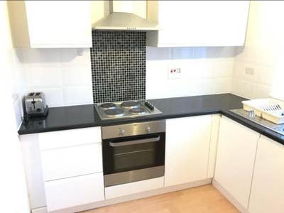 85m - Cozy room available Archway private garden  Main Photo