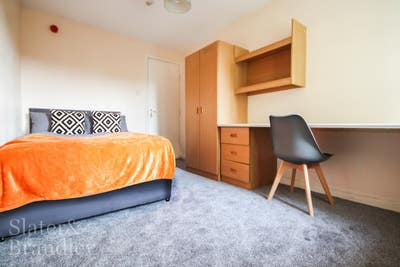 Denison Court **Bills Inclusive** Main Photo