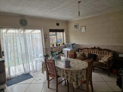 Double room in Enfield, N18 Main Photo