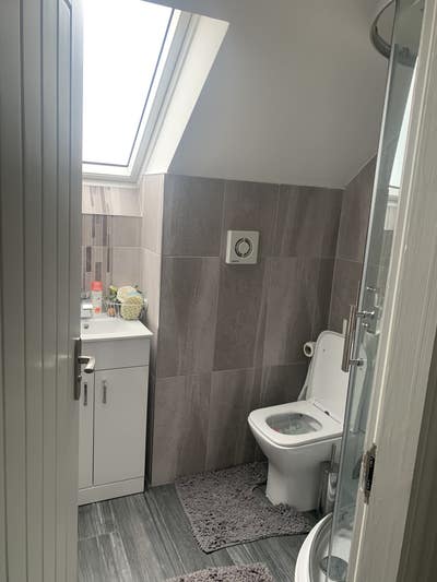 I will rent a room with a bathroom in a new house. Main Photo
