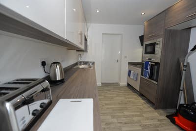 Spacious Double Room - Weeke Winchester Main Photo