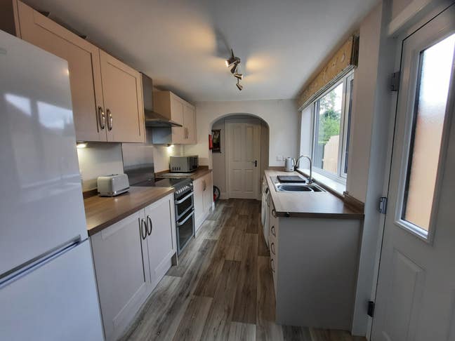 4 Bedroom student house, bills inc Main Photo