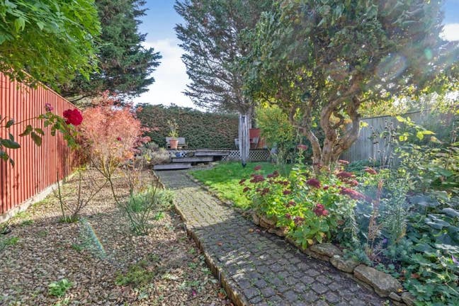 Double bedroom in Lockleaze Home Main Photo