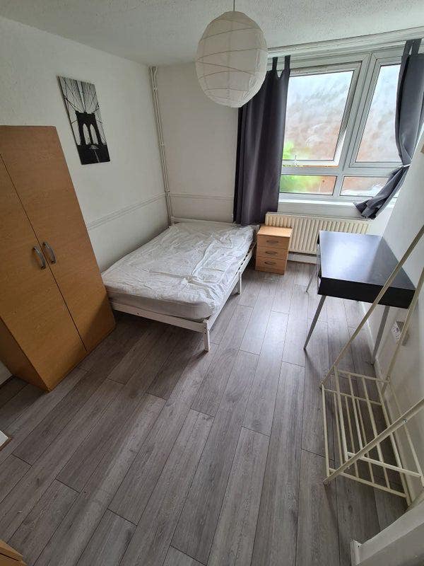 Poplar I Langdon Park I All bills included Main Photo