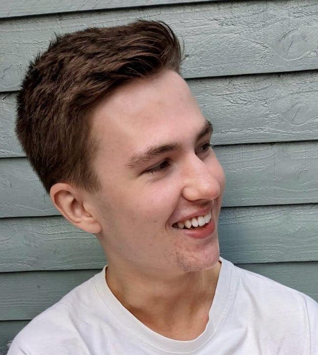 22yo looking for a room in London! Main Photo