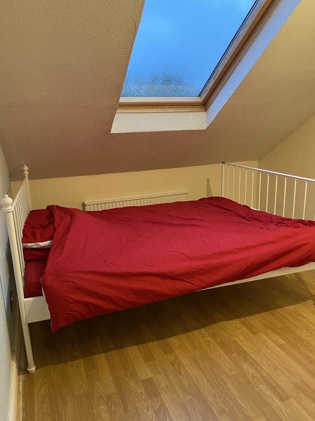 Double room furnished with ensuite in CMK Main Photo