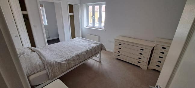 Double Room with en suit. Clean Modern. Mod Cons Main Photo