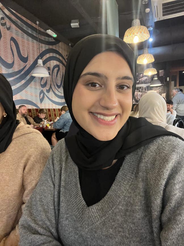  Looking  for  room  with  females preferably Main Photo