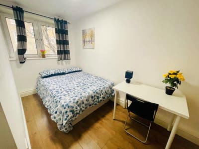  Cozy single room in Ladbroke Grove Main Photo