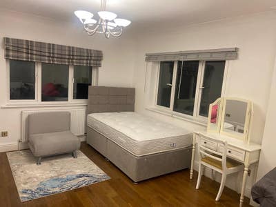 44 sq m Studio ensuite  Main Photo