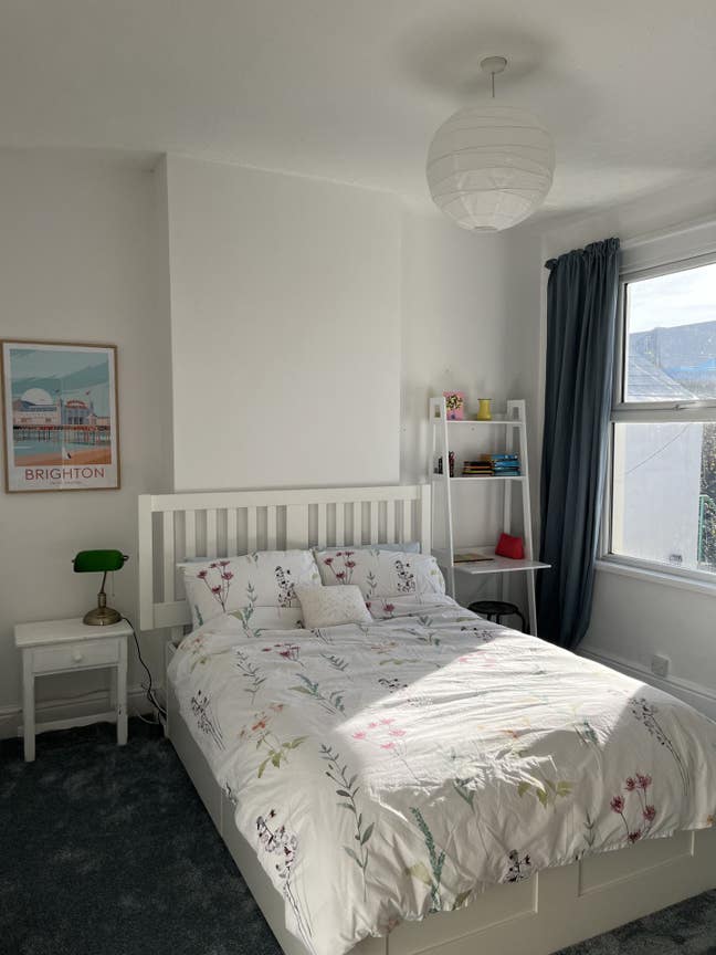 Bright double room Main Photo