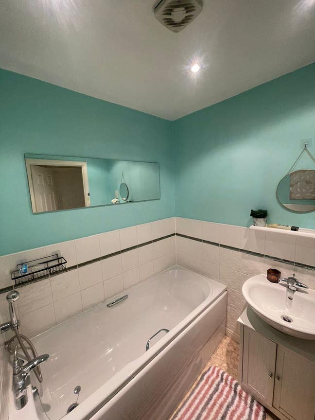 Double Room To Let Main Photo