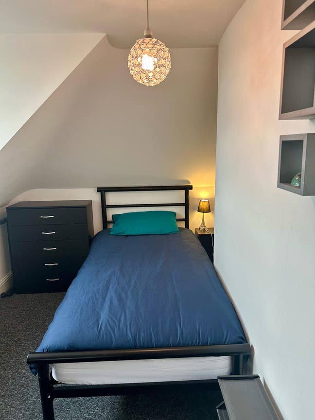 Single Loft Bedroom in Ally Pally Main Photo