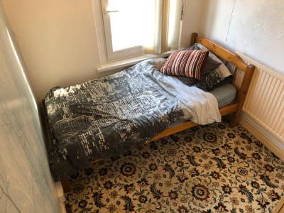 Single room available to rent.  Main Photo