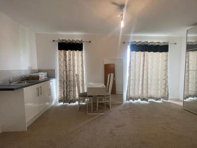 En suites available in Barking Main Photo