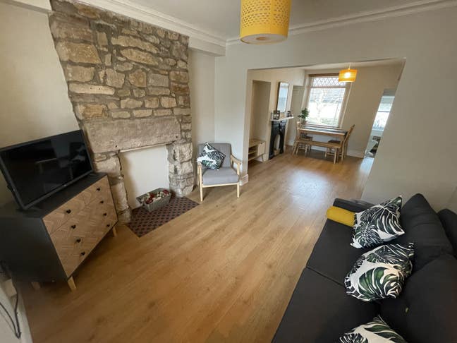 Stunning 2 bedroom terrace home Main Photo