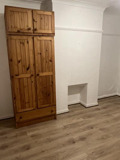 Double ROOM-House Share-NO Bills-Wifi-EASY Commute Main Photo