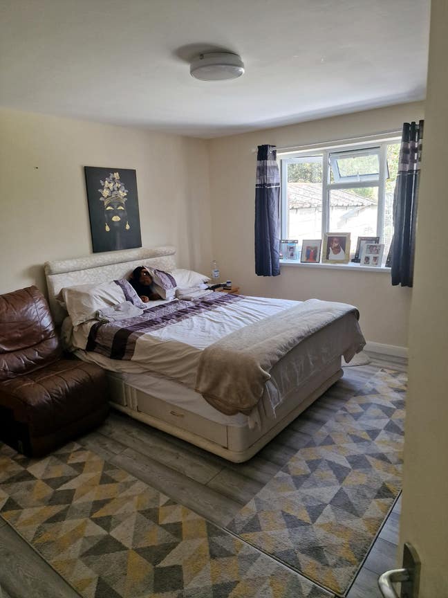 Double Ensuite Room Main Photo