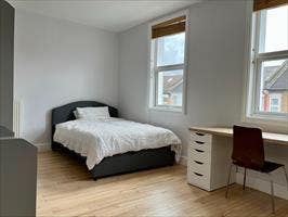 Stunning large double room in Peckham Rye Main Photo