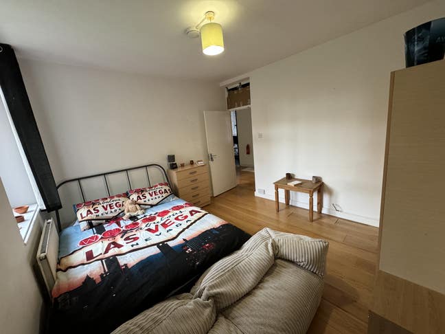 Newly Refurbished Communal Areas!! 02/10/25 Main Photo